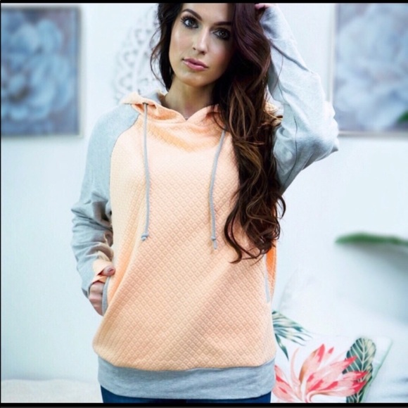Sheinlove Tops - NWT Sheinlove Peach & Gray Hoodie